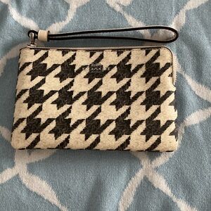 Coach Black and Cream Houndstooth Wristlet